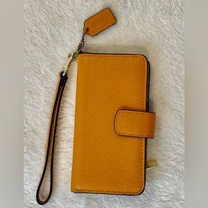 Coach wristlet tech wallet